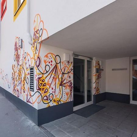 Апартаменты Neu Und Hell In Zentraler Ruhelage Mit Parkplatz Вена Экстерьер фото