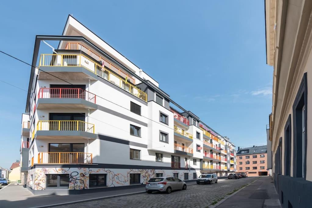 Апартаменты Neu Und Hell In Zentraler Ruhelage Mit Parkplatz Вена Экстерьер фото