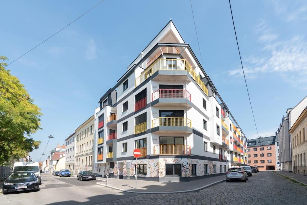Апартаменты Neu Und Hell In Zentraler Ruhelage Mit Parkplatz Вена Экстерьер фото