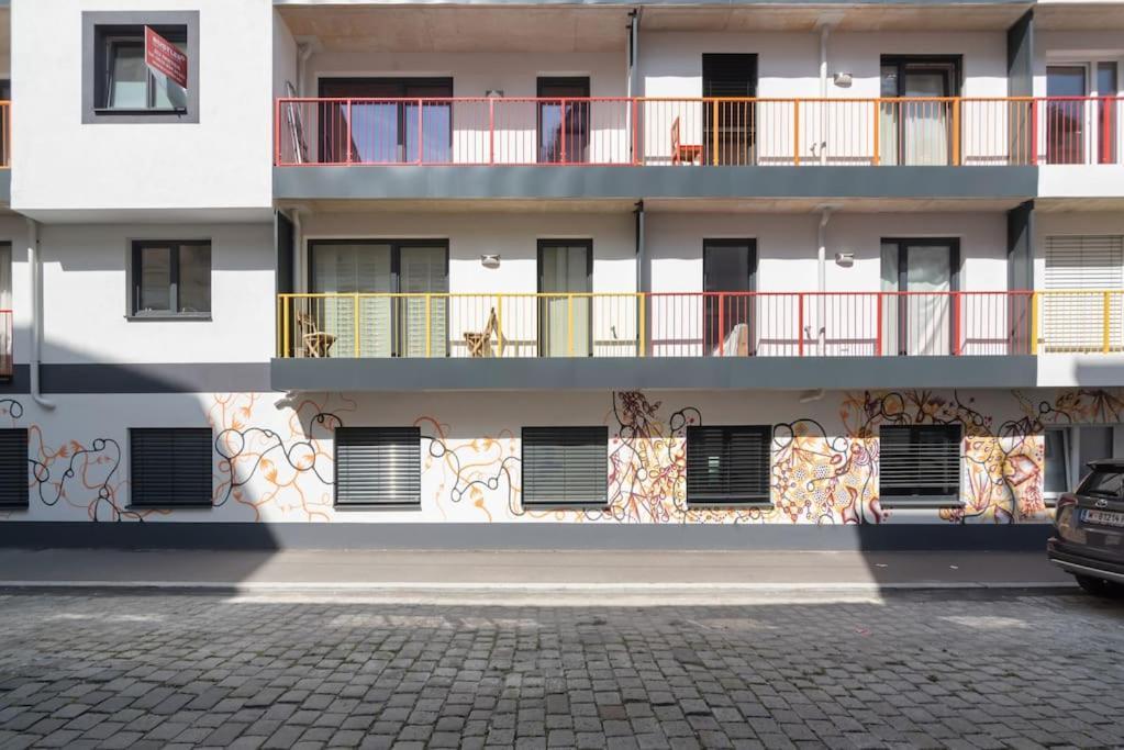 Апартаменты Neu Und Hell In Zentraler Ruhelage Mit Parkplatz Вена Экстерьер фото